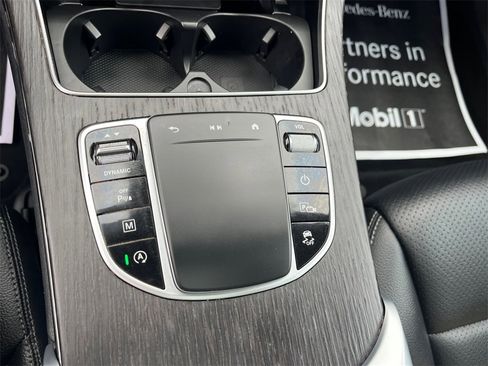 Certified 2022 Mercedes-Benz GLC 300 4MATIC image 25