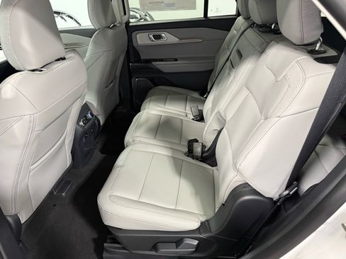 New 2026 Ford Explorer Active w/ Active Comfort Package image 14