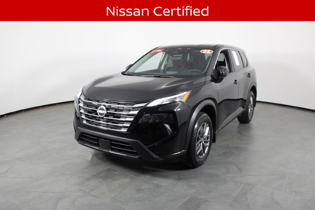 Certified 2025 Nissan Rogue S FWD image 2