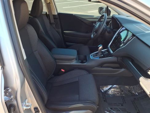 Certified 2025 Subaru Outback Premium w/ Popular Package #1A image 19