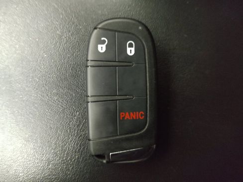 Used 2020 Jeep Compass Trailhawk image 32