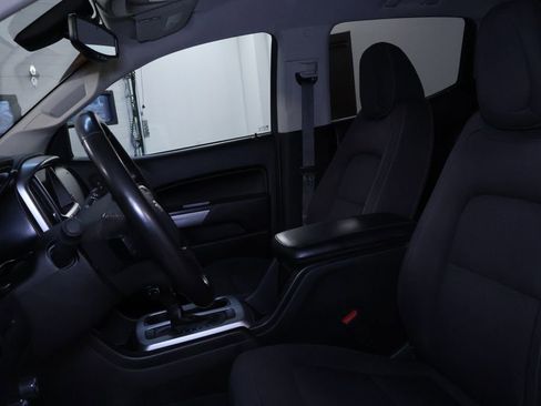 Used 2021 Chevrolet Colorado LT AWD/4WD image 13