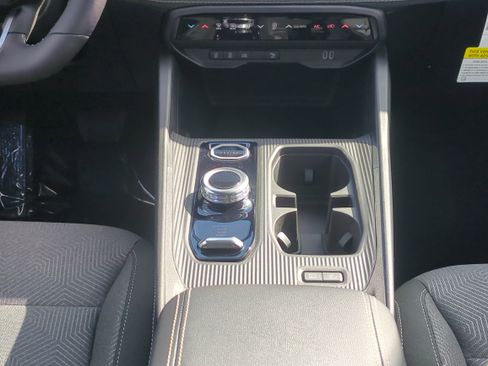 New 2026 Jeep Cherokee Laredo image 19