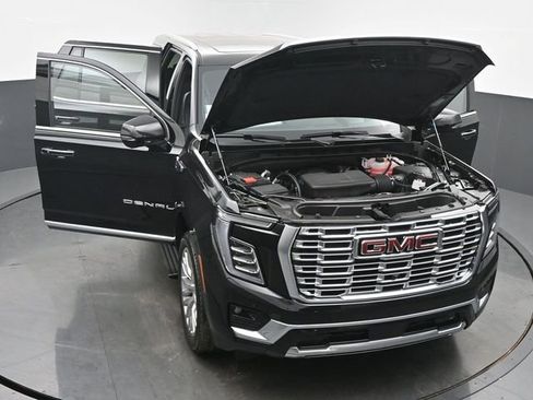 New 2026 GMC Yukon Denali w/ Sun & Power Step Package image 64