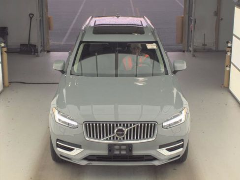 Used 2025 Volvo XC90 T8 Plus image 20
