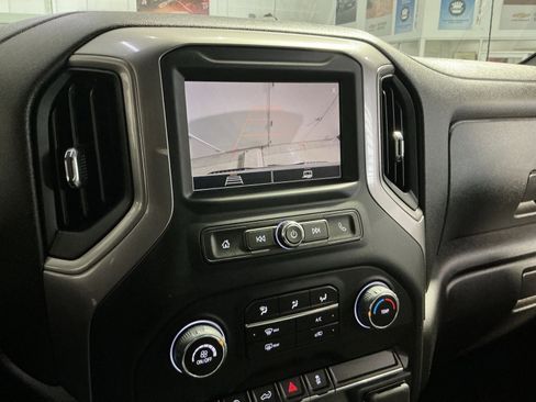 Used 2022 Chevrolet Silverado 1500 Custom AWD/4WD image 20