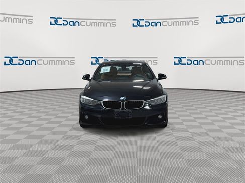 Used 2018 BMW 430i Convertible image 3