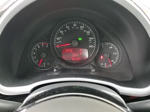 Used 2012 Volkswagen Beetle 2.0T image 16