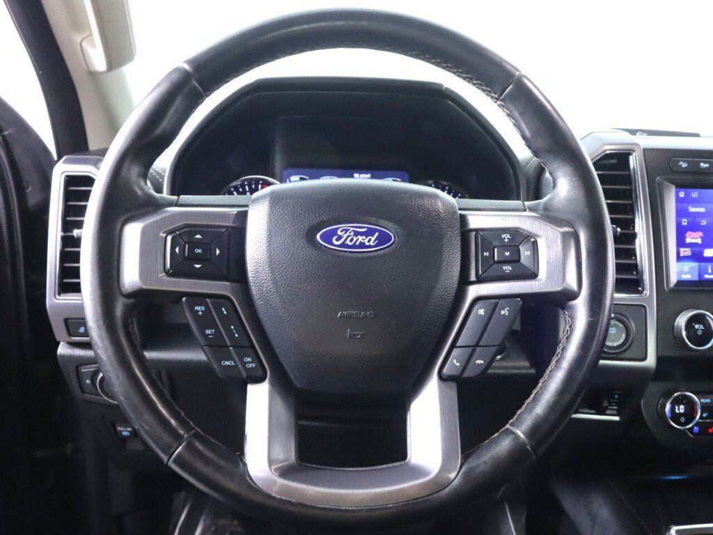 Used 2020 Ford Expedition Platinum AWD/4WD image 13