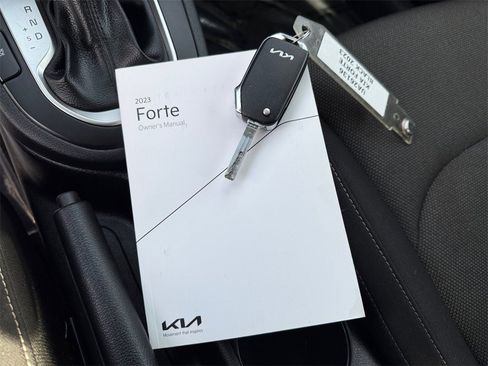 Certified 2023 Kia Forte LXS image 30