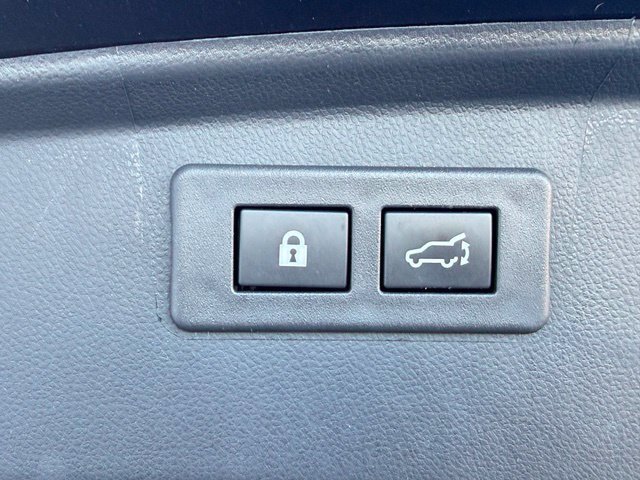 Used 2023 Subaru Outback Premium AWD/4WD image 9