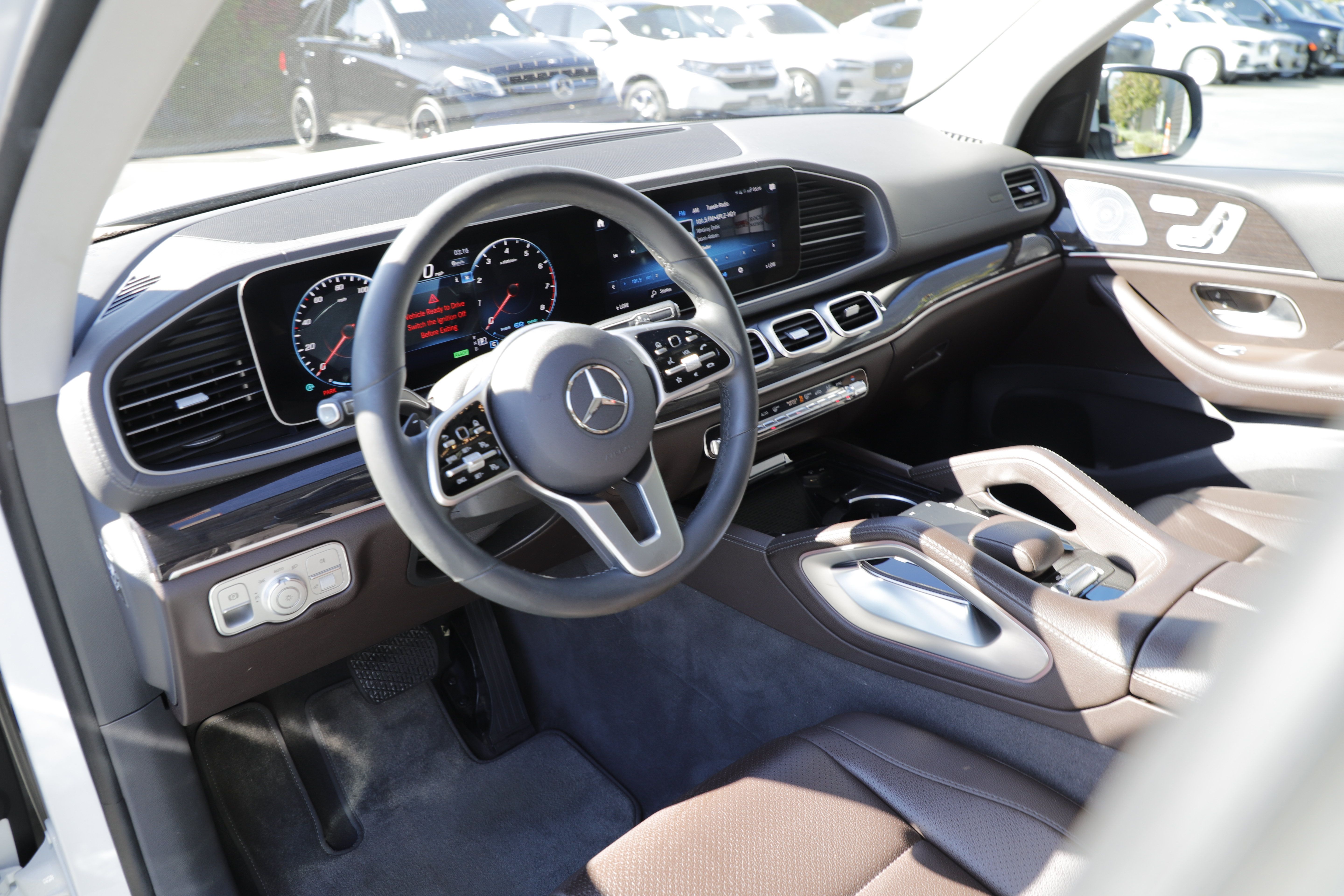 Used 2020 Mercedes-Benz GLS 450 4MATIC image 17