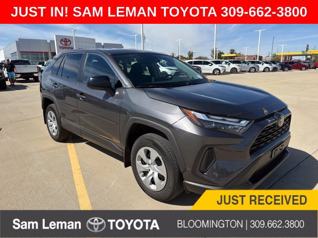 Used 2023 Toyota RAV4 LE AWD/4WD image 1