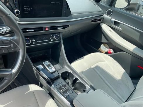 Used 2023 Hyundai Sonata SEL w/ Convenience Package FWD image 10