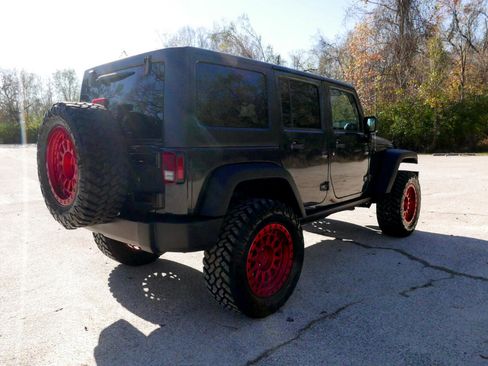 Used 2017 Jeep Wrangler Unlimited Sport image 6