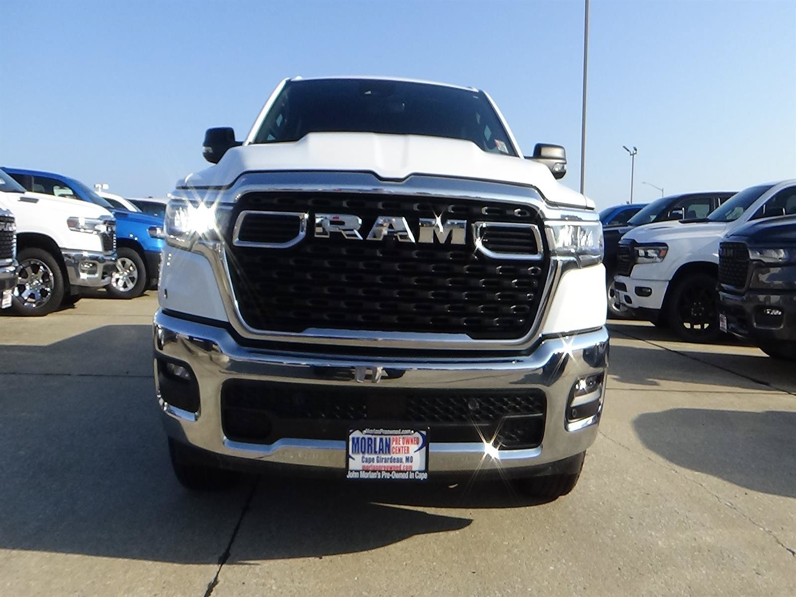 Used 2025 RAM 1500 Big Horn AWD/4WD image 3