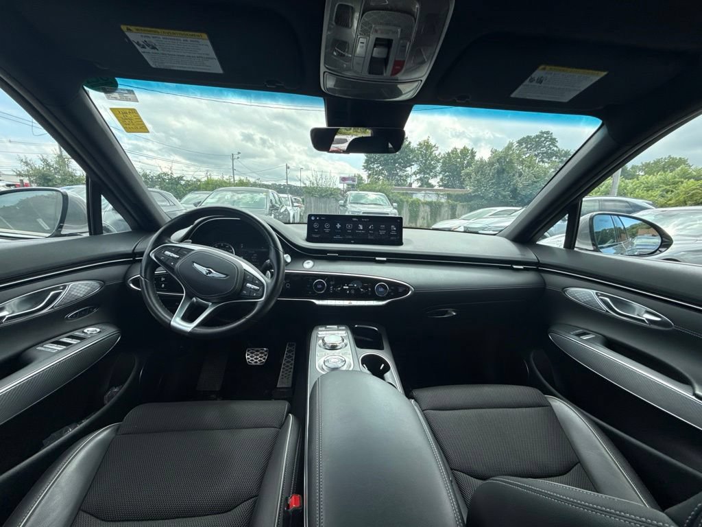 Used 2025 Genesis GV70 3.5T Sport AWD/4WD image 19