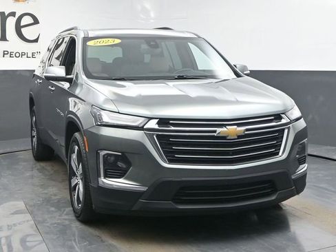 Used 2023 Chevrolet Traverse LT w/ LT Premium Package image 52