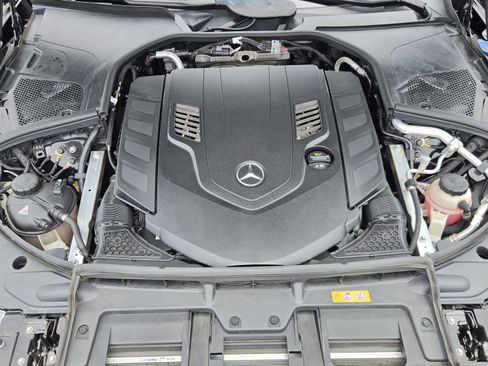 Used 2024 Mercedes-Benz S 580 4MATIC Sedan image 11