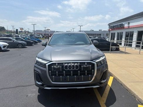Used 2025 Audi Q7 3.0T Premium Plus AWD/4WD image 10