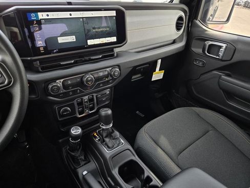 New 2026 Jeep Gladiator Sport image 17