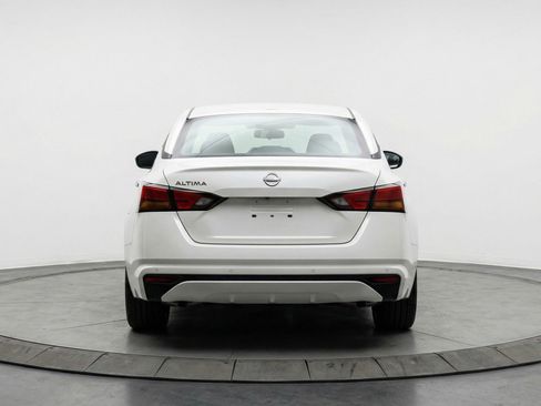 Used 2025 Nissan Altima 2.5 SV image 7