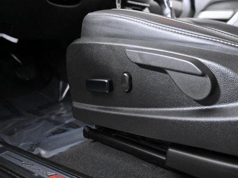 Used 2022 Chevrolet Colorado ZR2 image 31