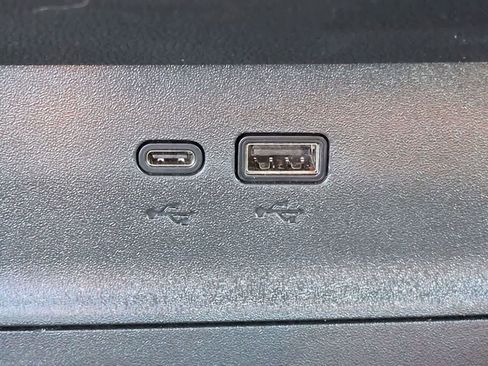 Used 2025 Chevrolet Equinox LT w/ Midnight Edition FWD image 29