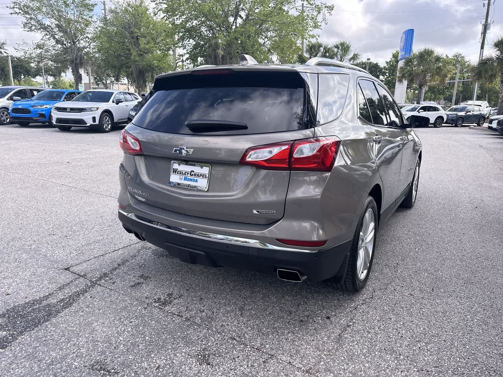 Used 2018 Chevrolet Equinox Premier FWD image 6