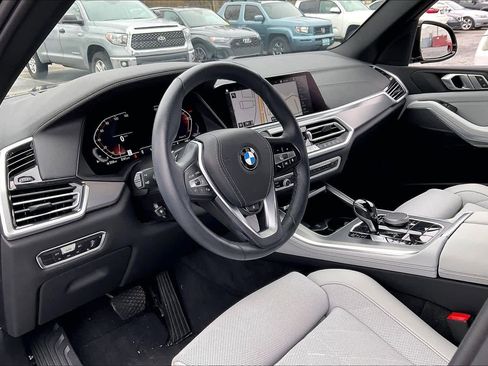 Used 2023 BMW X5 xDrive40i w/ Premium Package image 18