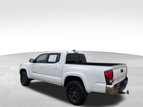 Used 2022 Toyota Tacoma SR5 image 2