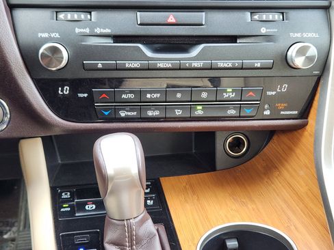 Used 2016 Lexus RX 350 AWD w/ Premium Package image 29