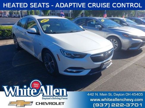 Used 2018 Buick Regal Essence w/ Driver Confidence Package #1 FWD image 1