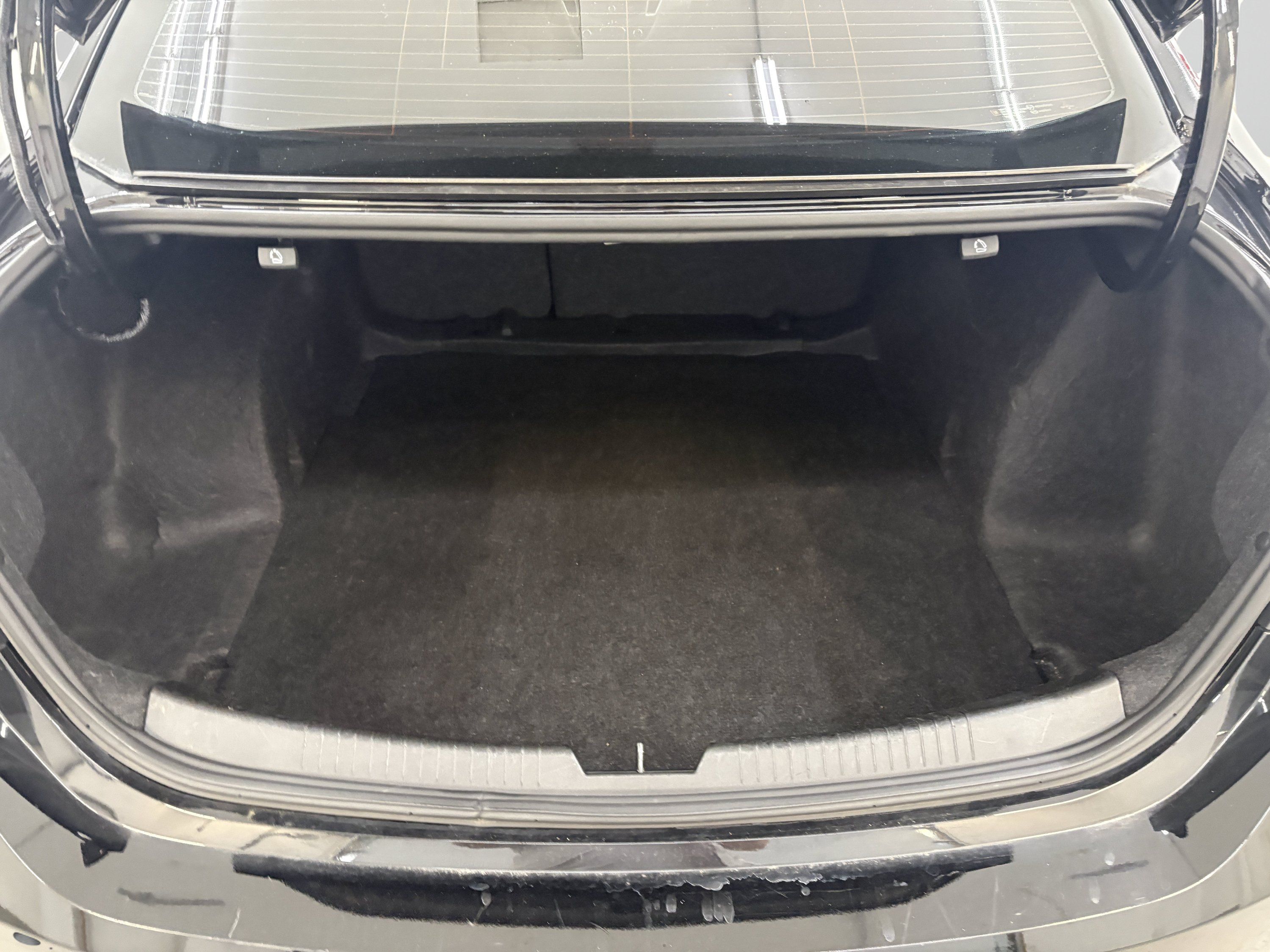 Used 2022 Chevrolet Malibu LS FWD image 7