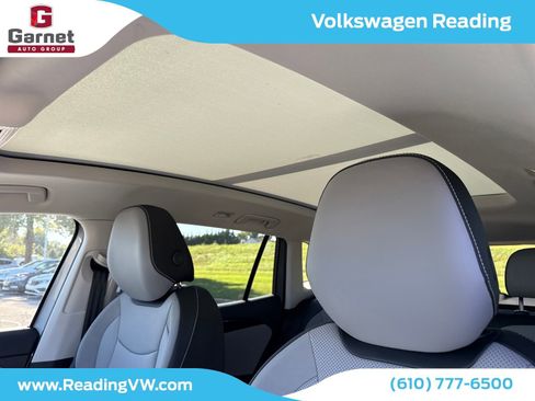 New 2025 Volkswagen Tiguan SE image 11