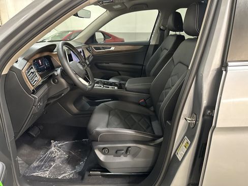 New 2026 Volkswagen Atlas SE image 16