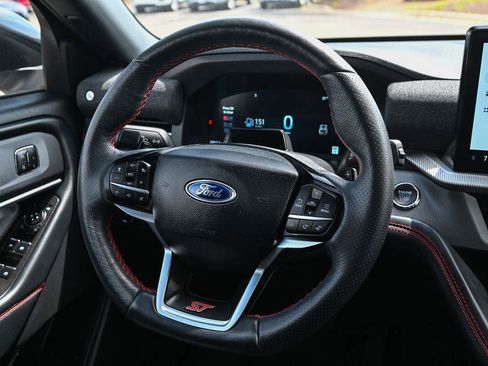 Certified 2025 Ford Explorer ST AWD/4WD image 33
