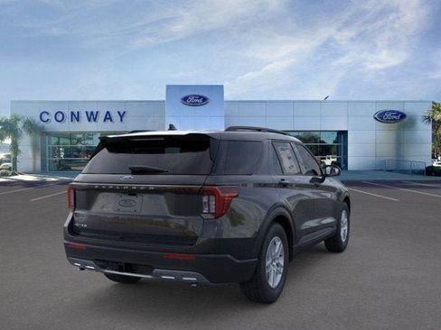 New 2026 Ford Explorer Active w/ Active Comfort Package image 8
