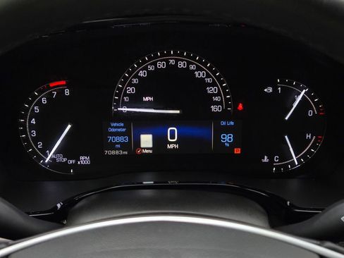 Used 2018 Cadillac XT5 Luxury w/ Driver Awareness Package image 16