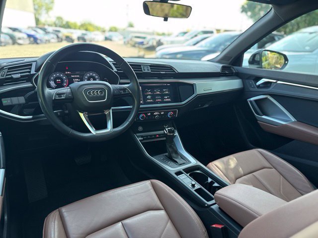 Used 2020 Audi Q3 2.0T Premium w/ Convenience Package AWD/4WD image 13