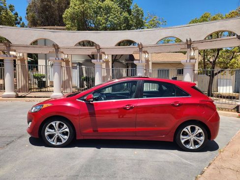 Used 2013 Hyundai Elantra GT w/ Tech Pkg FWD image 7