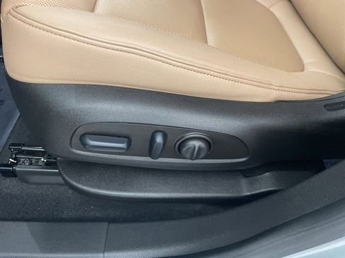 Used 2023 Chevrolet Blazer Premier w/ Driver Confidence II Package image 5