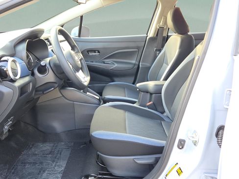 New 2025 Nissan Versa SV image 10