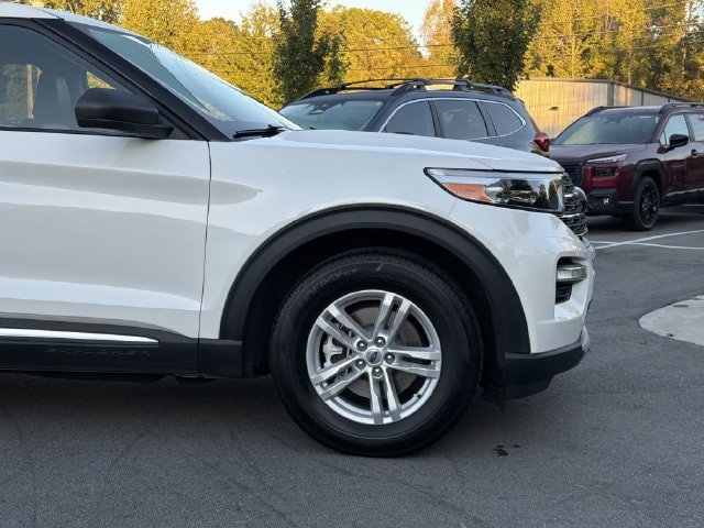Used 2023 Ford Explorer XLT w/ Equipment Group 202A RWD image 8