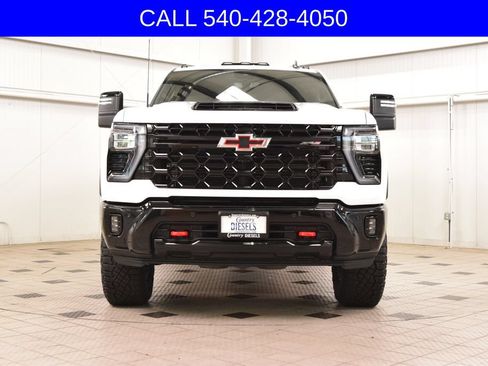 Used 2026 Chevrolet Silverado 2500 ZR2 AWD/4WD image 2
