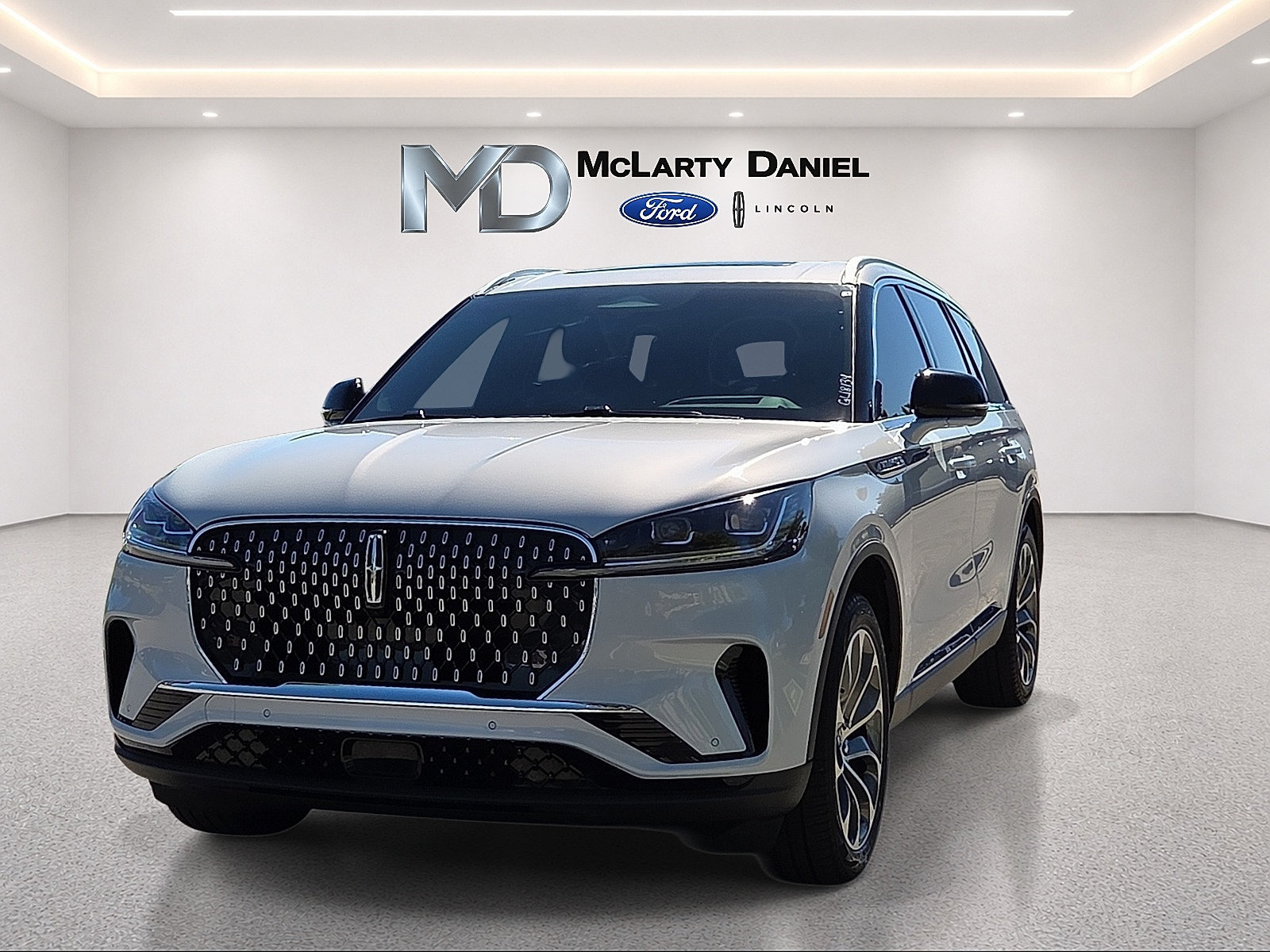 Used 2025 Lincoln Aviator Reserve w/ Luxury Package AWD/4WD image 2
