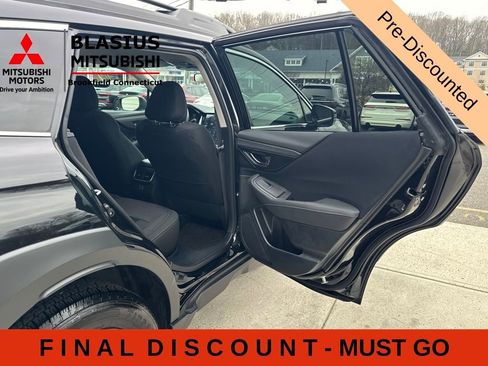 Used 2023 Subaru Outback Premium AWD/4WD image 22