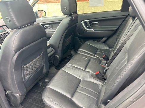 Used 2017 Land Rover Discovery Sport HSE AWD/4WD image 7