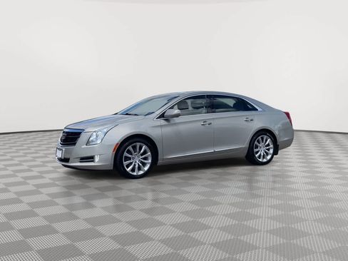 Used 2016 Cadillac XTS Luxury w/ Driver Awareness Package AWD/4WD image 4