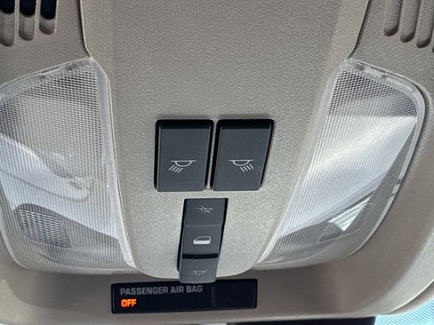 Used 2011 GMC Terrain SLE FWD image 33